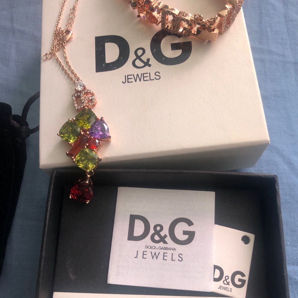 D&G necklace and bracelet